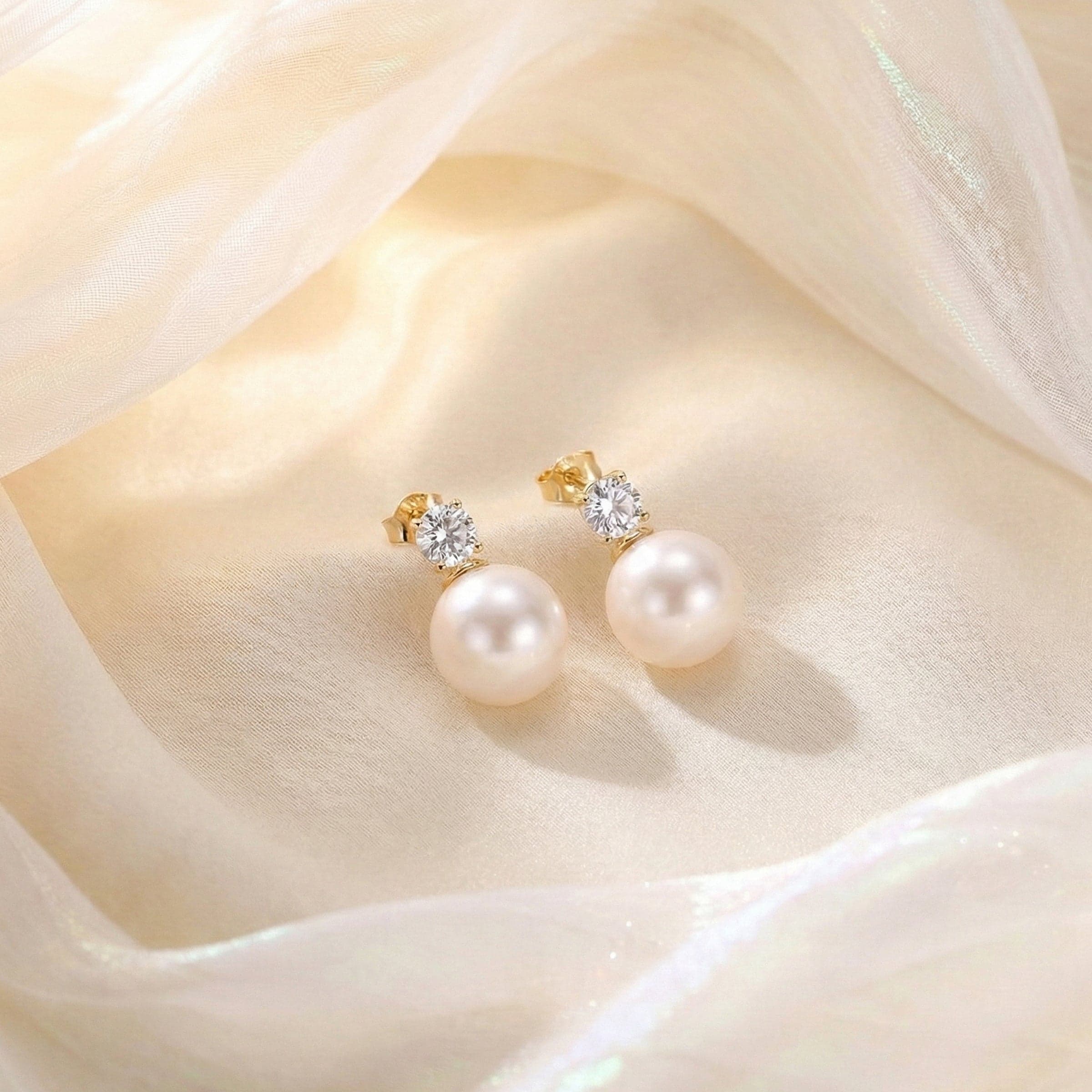 Diamond Pearl Earrings